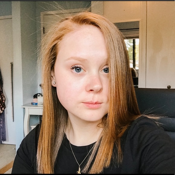 Meet your Posher, Hannah - Picture 1 of 1